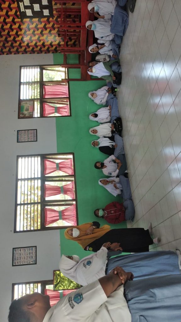 Kunjungan ke Sekolah yang berada di Kabupaten Rokan Hulu