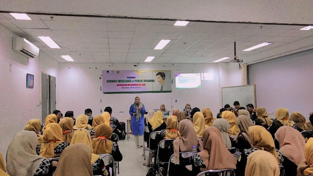 Service Excellence and Public Speaking "What Is Meaning Of Service?"