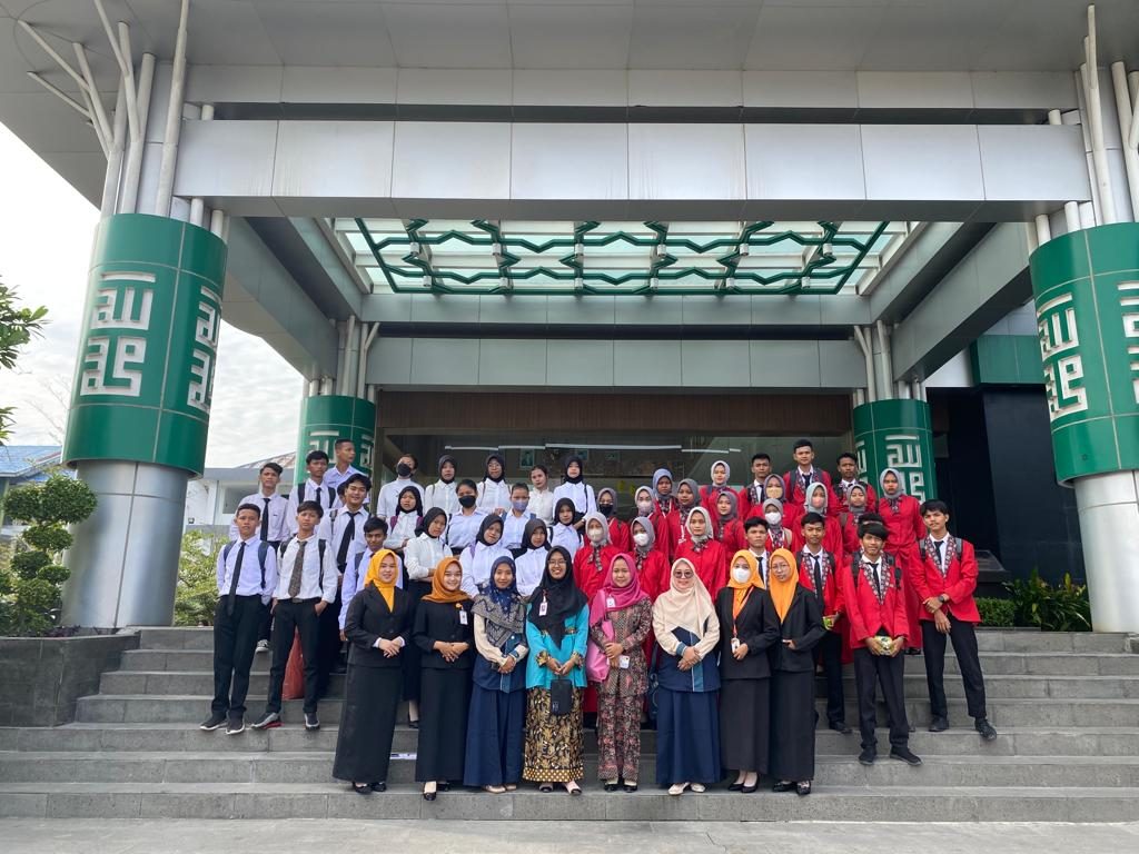 Introduction Class Perbankan Syariah UMRI With SMK Bina Profesi Pekanbaru